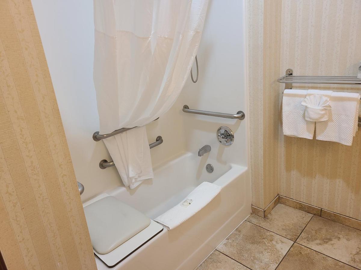 Quality Inn & Suites Wellington - Fort Collins Exteriér fotografie