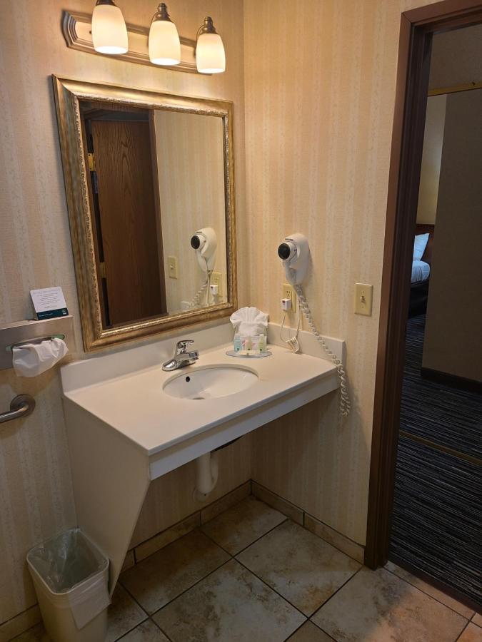 Quality Inn & Suites Wellington - Fort Collins Exteriér fotografie