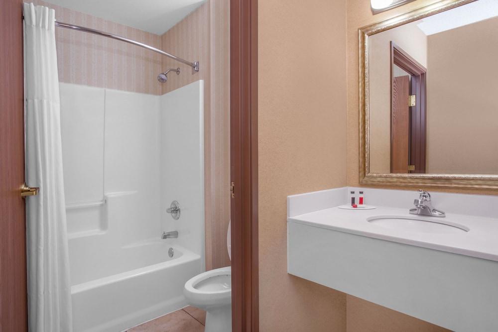 Quality Inn & Suites Wellington - Fort Collins Exteriér fotografie