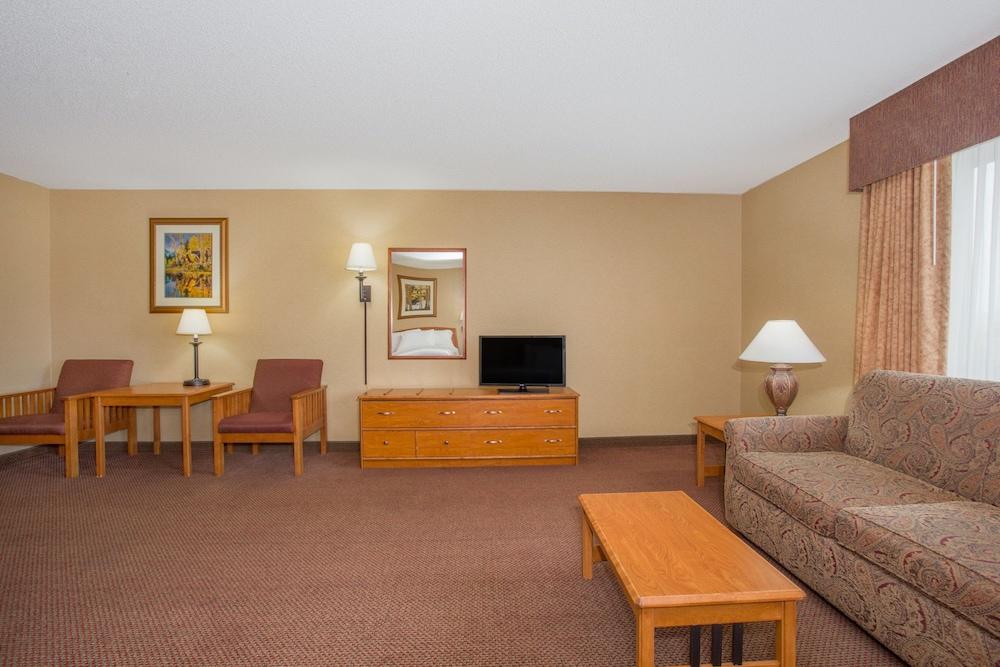 Quality Inn & Suites Wellington - Fort Collins Exteriér fotografie